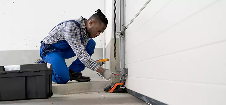 Expert Solutions for Every Garage Lock Need in Saint-Raymond, QC