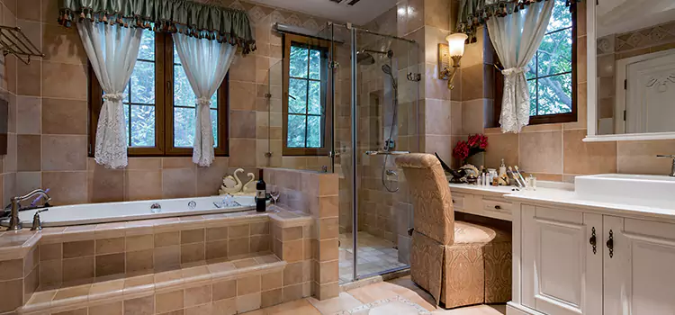 Universal Remodeling Saint-Raymond